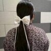 刺繡雙層蝴蝶結彈力夾 -珠珠款_米白_穿搭